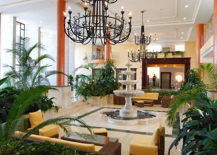 Grand Muthu Golf Plaza &