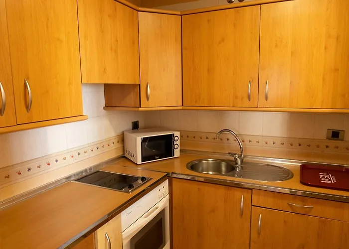 Hotel Grand Muthu Golf Plaza & 5*