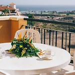 מלון Grand Muthu Golf Plaza &