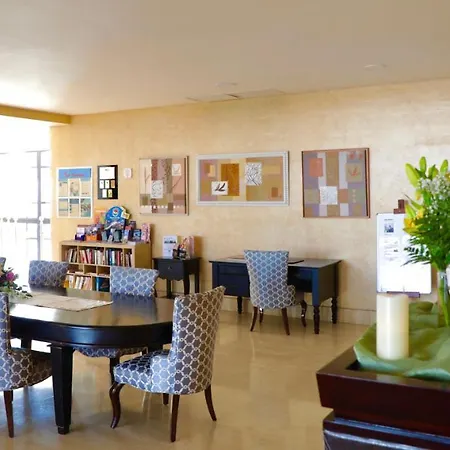 Hotel Grand Muthu Golf Plaza & 5*