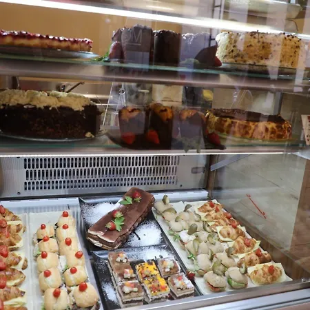 Hotel Grand Muthu Golf Plaza & 5*