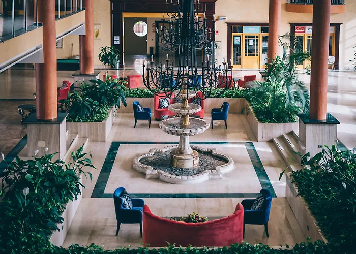 Hotel Grand Muthu Golf Plaza &