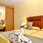 מלון Grand Muthu Golf Plaza &