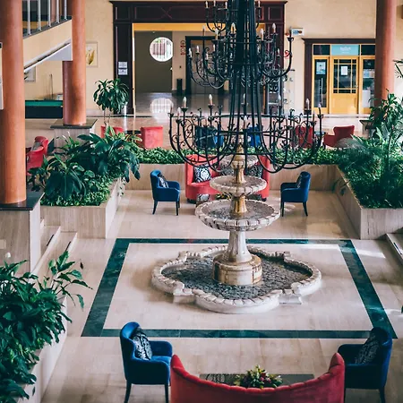 Grand Muthu Golf Plaza & 5*