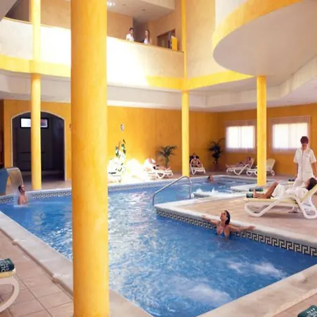 Grand Muthu Golf Plaza & 5*
