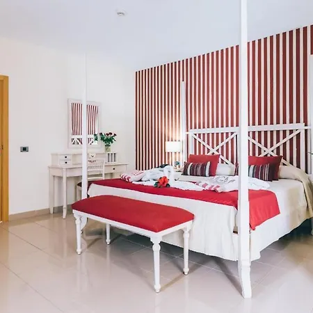 Hotel Grand Muthu Golf Plaza & 5*