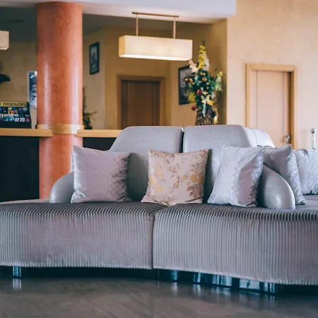 Grand Muthu Golf Plaza & サンミゲル・デ・アボナ