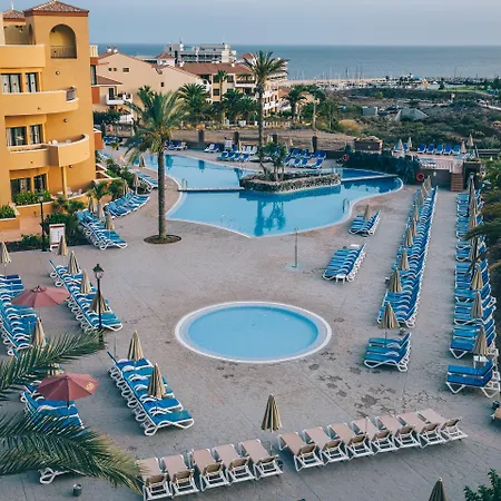 Grand Muthu Golf Plaza & Hotell