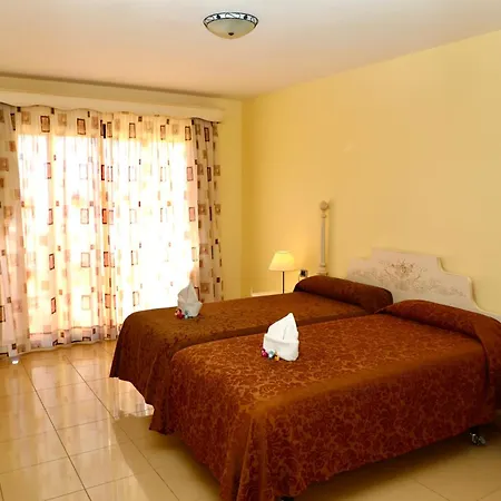 Grand Muthu Golf Plaza & מלון סן מיגל דה אבונה