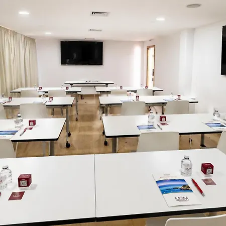 ホテル Grand Muthu Golf Plaza & 5*