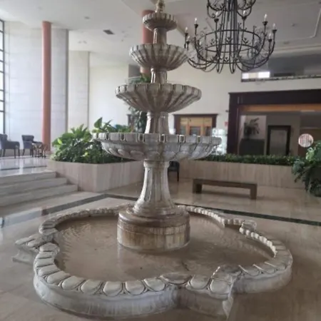 Hotell Grand Muthu Golf Plaza &