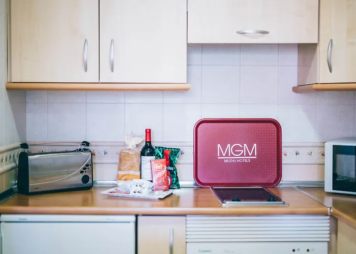 Grand Muthu Golf Plaza & 5* 圣米格尔德阿沃纳