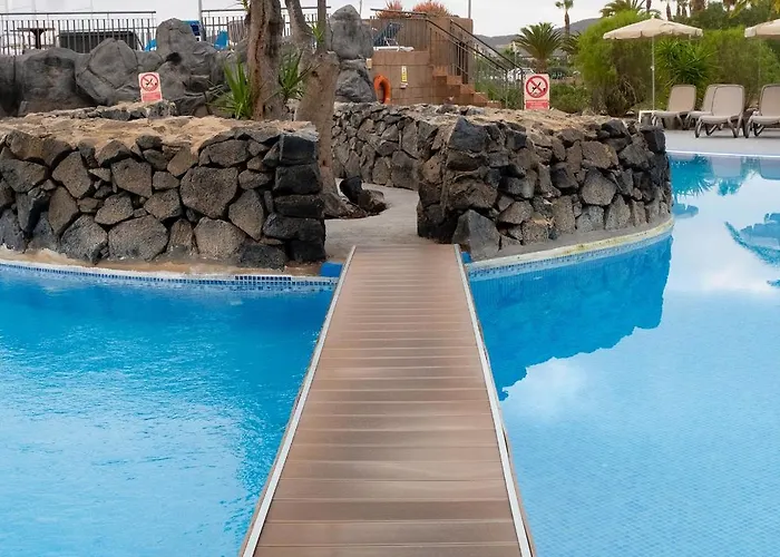 מלון Grand Muthu Golf Plaza & 5*