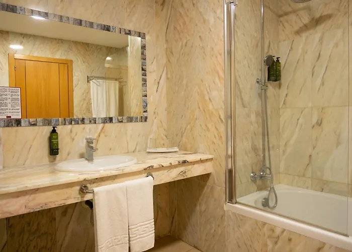 Grand Muthu Golf Plaza &