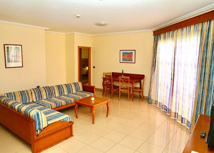 Grand Muthu Golf Plaza & סן מיגל דה אבונה